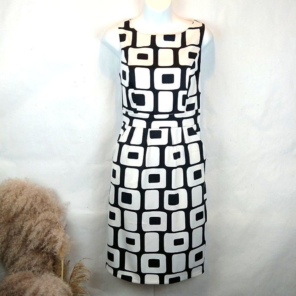XOXO Girls bold black and white Geometric print.  party dress size 11